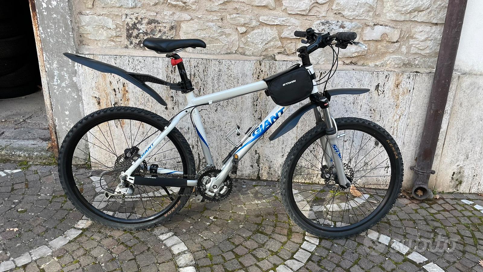 Bici giant terrago 3 accessori Biciclette In vendita a Isernia