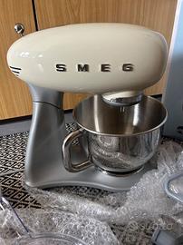 SMEG Robot da Cucina 50’s Style Retrò – Crema