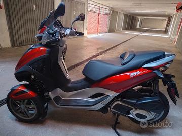 piaggio MP3 300