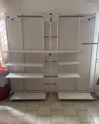 Scaffalatura Benetton