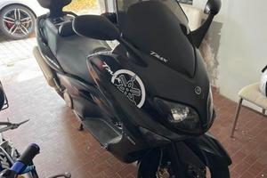 TMax 500 del 2005