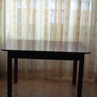 Tavolo da soggiorno rettangolare