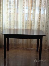 Tavolo da soggiorno rettangolare