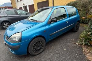 Renault clio per neopatentati