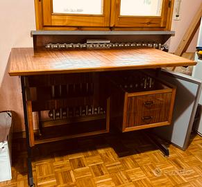 Scrivania vintage anni 60 legno e metallo