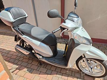 Honda sh 300