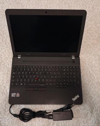 Notebook Lenovo 15.6 pollici 8 gb RAM Ssd 250 gb