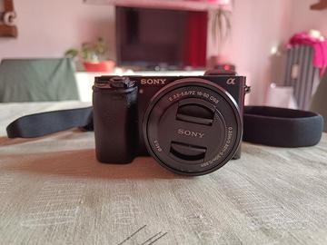 Sony α6000 + lente kit 16‑50mm - 2635 scatti