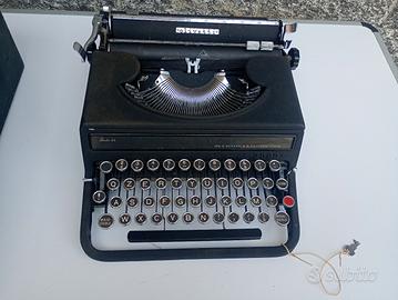 MACCHINA DA SCRIVERE OLIVETTI STUDIO 42 