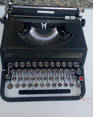 MACCHINA DA SCRIVERE OLIVETTI STUDIO 42 