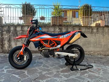 Ktm 690 SMC R depo