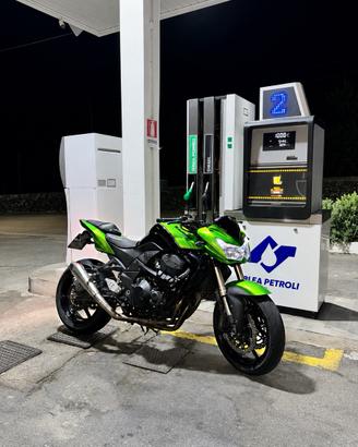 Kawasaki Z 750 R