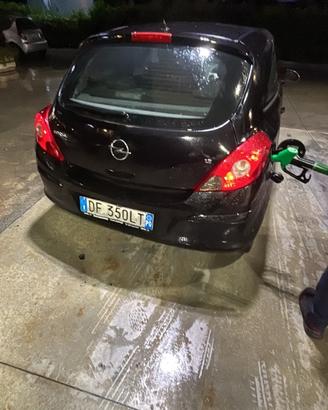 🚀 Opel Corsa 1.2 GPL