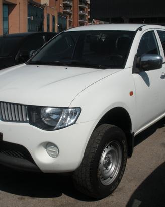 Mitsubishi L200 2.5 DI-D/136CV DC ''SAFARI''