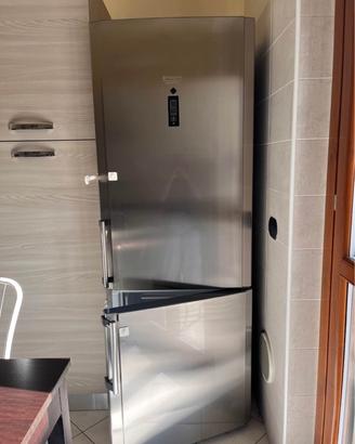 Frigorifero Hotpoint serie Air Tech Evolution