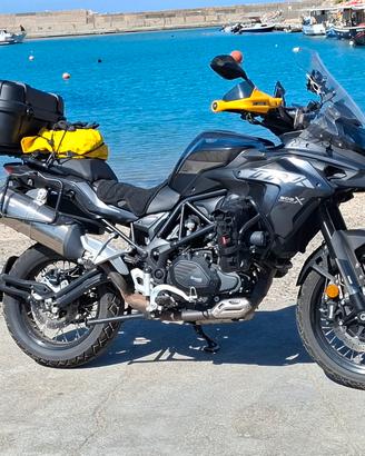 benelli trk 500 2x