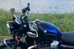 Triumph Bonneville T100