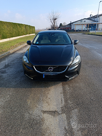 Volvo v40 d3