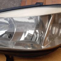 Fari anteriori opel zafira A