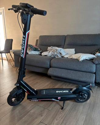 Monopattino elettrico ducati pro 3