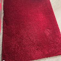 Tappeto rosso a pelo