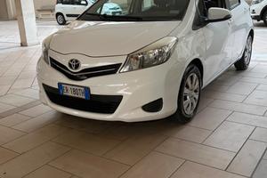 Toyota Yaris 1.0 5 porte Lounge