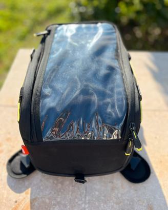 Borsa serbatoio magnetica Givi EA130B 20-26 lt