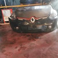 Renault clio 2014 ricambi disponibile