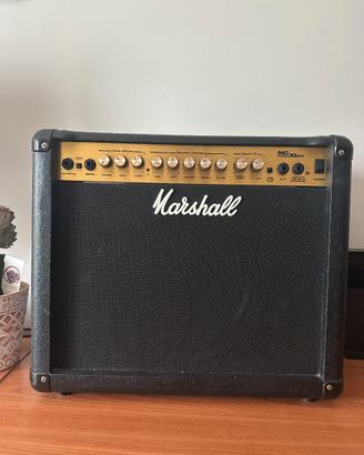 Amplificatore Marshall MG 30DFX + pedali Behringer
