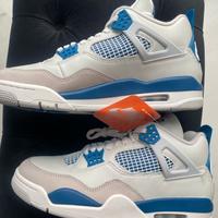 Air Jordan 4 Retro "Military Blue"  EU 42,5. Nuove