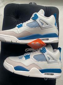 Air Jordan 4 Retro "Military Blue"  EU 42,5. Nuove