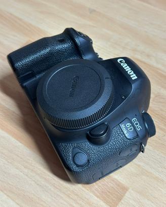Canon D6 Mark II