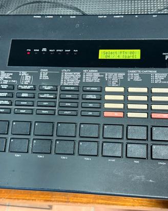 Yamaha RX7 drum machine vintage funzionante