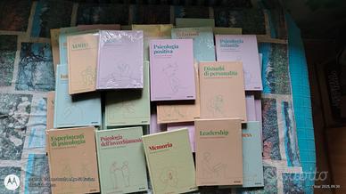 Scoprire la psicologia (2023)