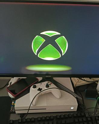Xbox One s 1 TB + 2 controller