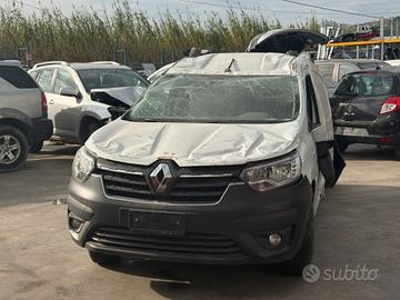 RENAULT EXPRESS 1.4D - ANNO 2022 - PER RICAMBI