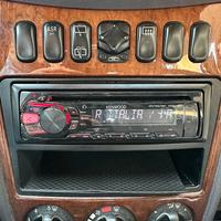 Stereo/radio Kenwood a soli 30 euro