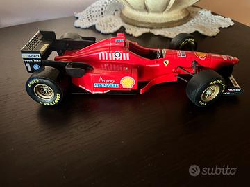 Modellismo ferrari F310B 1997
