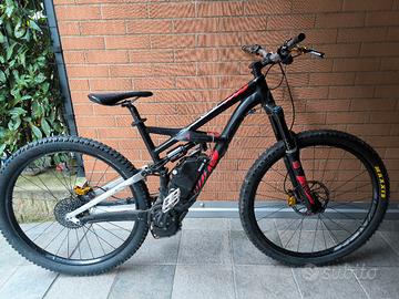Specialized Enduro 29” progetto elettrico o pezzi!