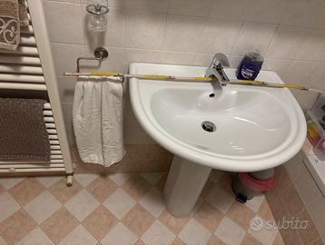 Lavabo Dolomite Ideal Standard 65 con colonna
