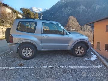 Pajero 2.5 2005 manuale gasolio