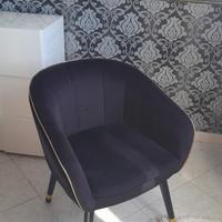 Poltrone e tavolo