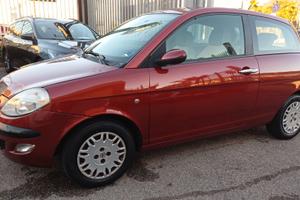 Lancia Ypsilon 1.2 16V Oro