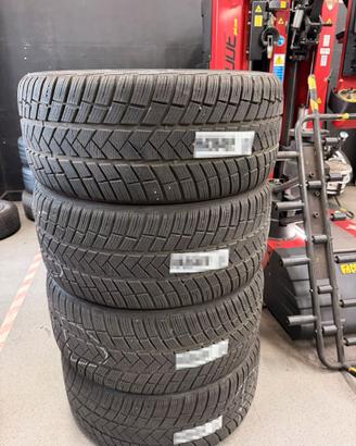 4 Gomme Invernali Lassa Snoways 4 245/40 R19 98V X