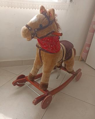 Cavallo a dondolo