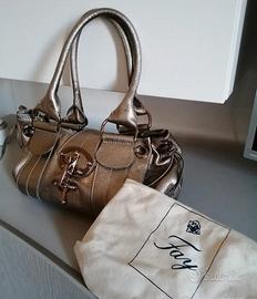 Borsa Fay