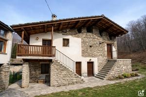 CASA INDIPENDENTE A LOCANA
