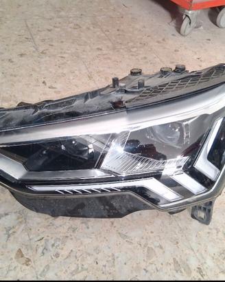 Faro Audi Q3