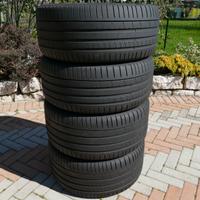 gomme estive Pirelli post-275\35\20 ant-245\40