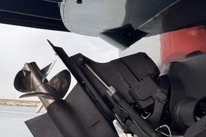 entrobordo VM  706LS - 270 hp + Bravo 3 